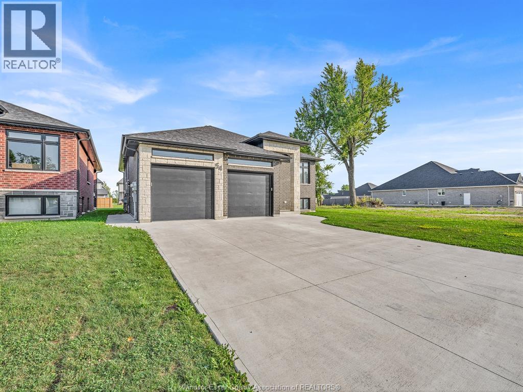 54 Redwood, Cottam, Ontario  N0R 1B0 - Photo 3 - 26021907