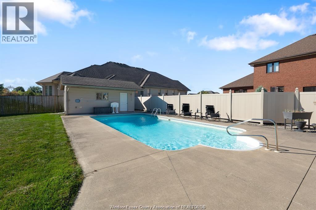 11933 Maisonneuve Street, Tecumseh, Ontario  N8N 1R2 - Photo 36 - 26021913