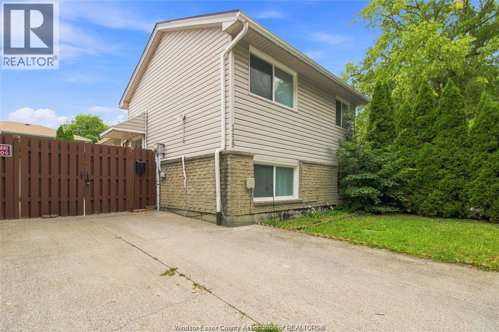 1229 ARNCLIFFE PLACE, Windsor, Ontario