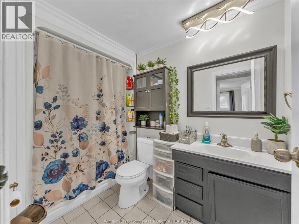 3149 Elmwood Crescent, Windsor, Ontario  N8R 1X5 - Photo 11 - 26021921