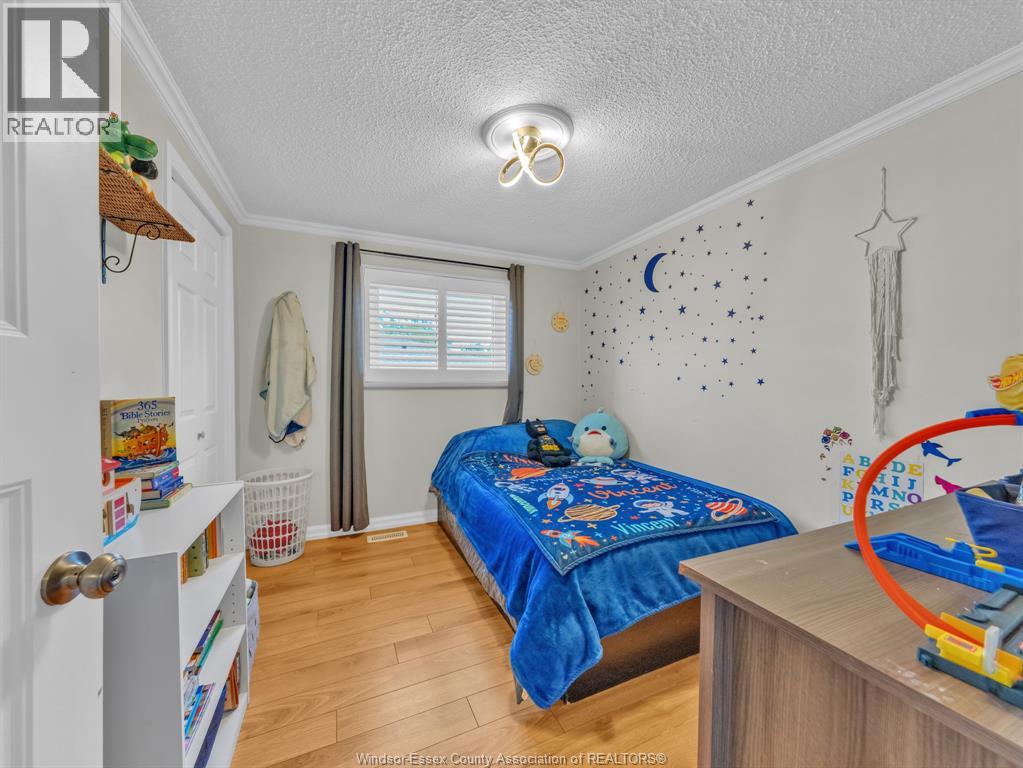 3149 Elmwood Crescent, Windsor, Ontario  N8R 1X5 - Photo 12 - 26021921