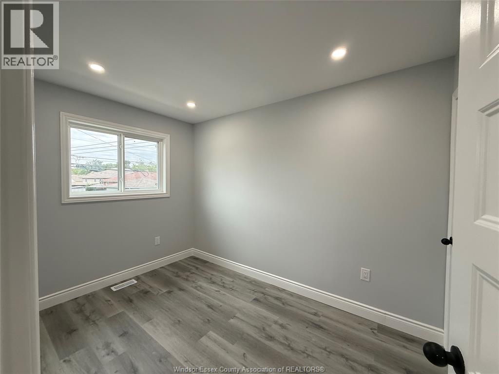 1904 Buckingham Drive Unit# 2, Windsor, Ontario  N8T 2B1 - Photo 4 - 26021958