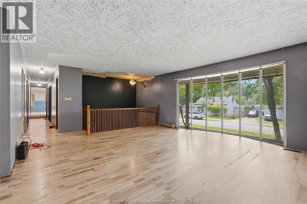 725 Maple Avenue, Lasalle, Ontario  N9J 2P5 - Photo 7 - 26021968