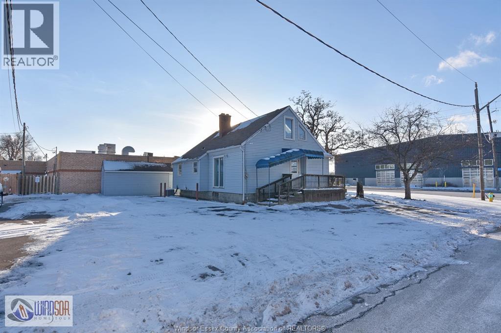 911 Front Road, Lasalle, Ontario  N9J 2A5 - Photo 4 - 26021980