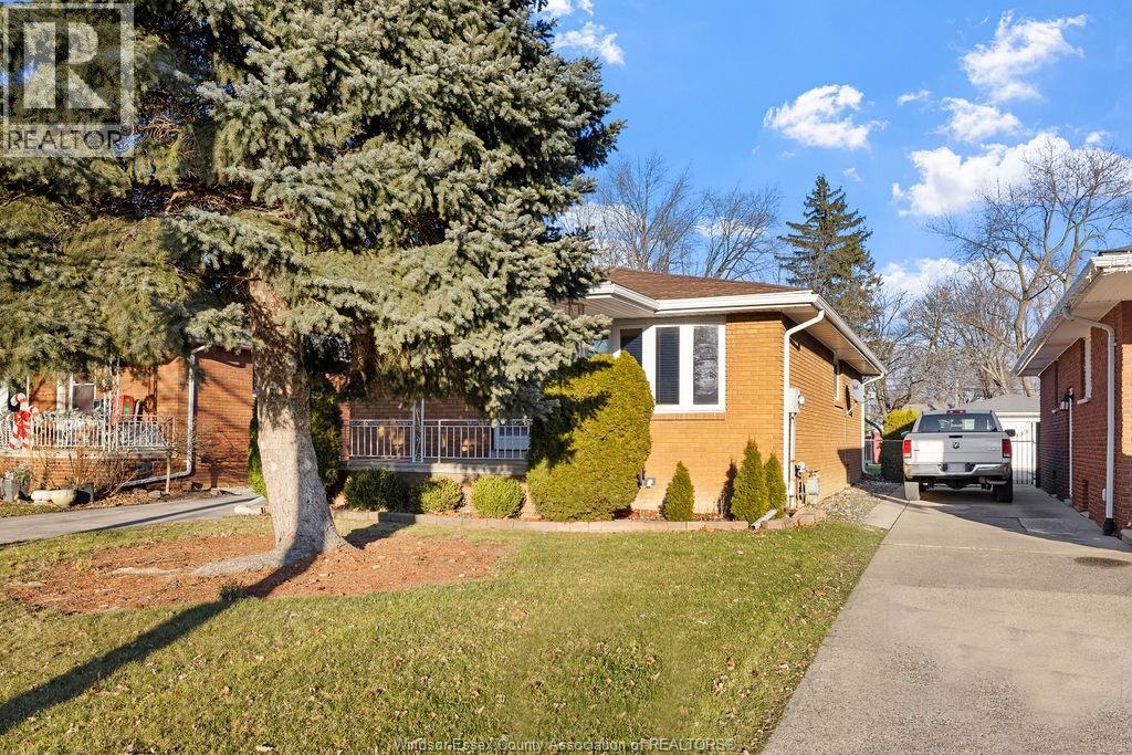 1970 Ferndale Avenue, Windsor, Ontario  N8T 2L1 - Photo 2 - 26021974