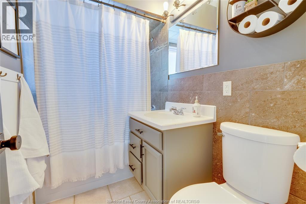 3035 Radisson Avenue, Windsor, Ontario  N9E 1Y4 - Photo 22 - 26021957