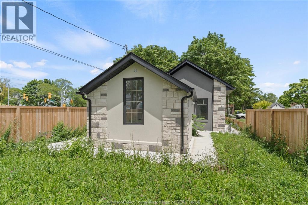 229 Aylmer, Windsor, Ontario  N9A 1T1 - Photo 22 - 26021934