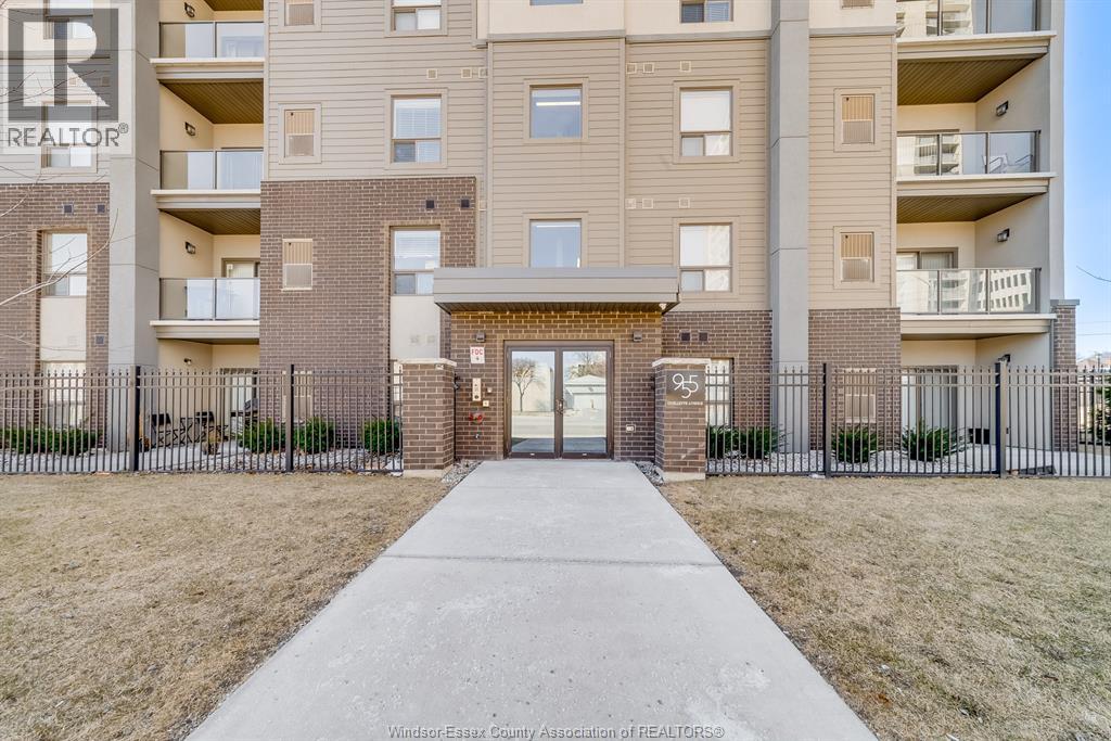 955 Ouellette Avenue Unit# 405, Windsor, Ontario  N9A 4J5 - Photo 2 - 26021998