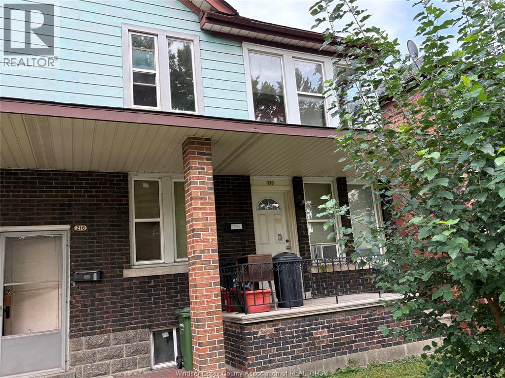 216 Cameron Avenue, Windsor, Ontario  N9B 1Y6 - Photo 2 - 26021967
