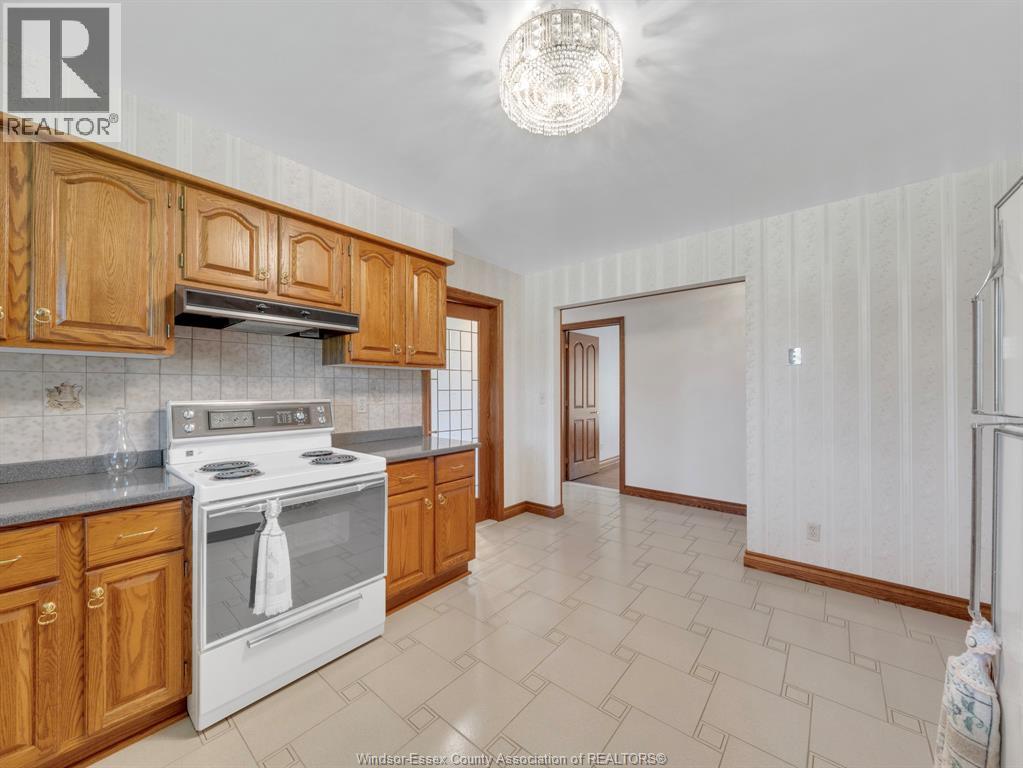 4155 Manning Road, Tecumseh, Ontario  N0R 1K0 - Photo 9 - 26021971