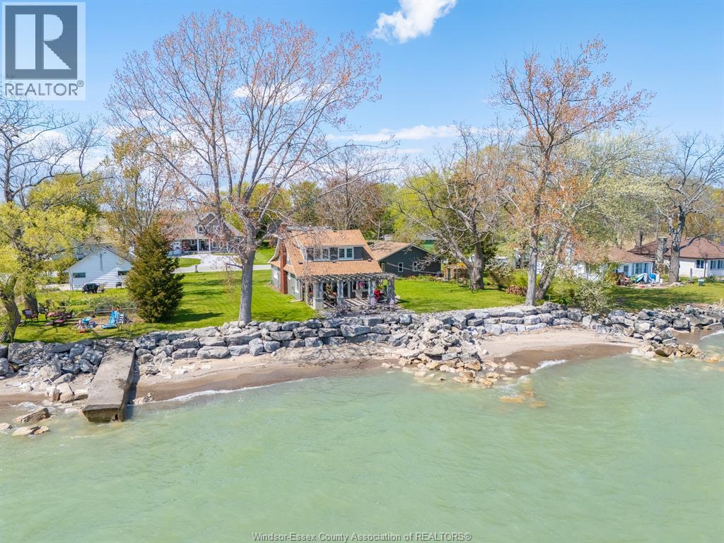 1465 HERITAGE ROAD, Kingsville, Ontario
