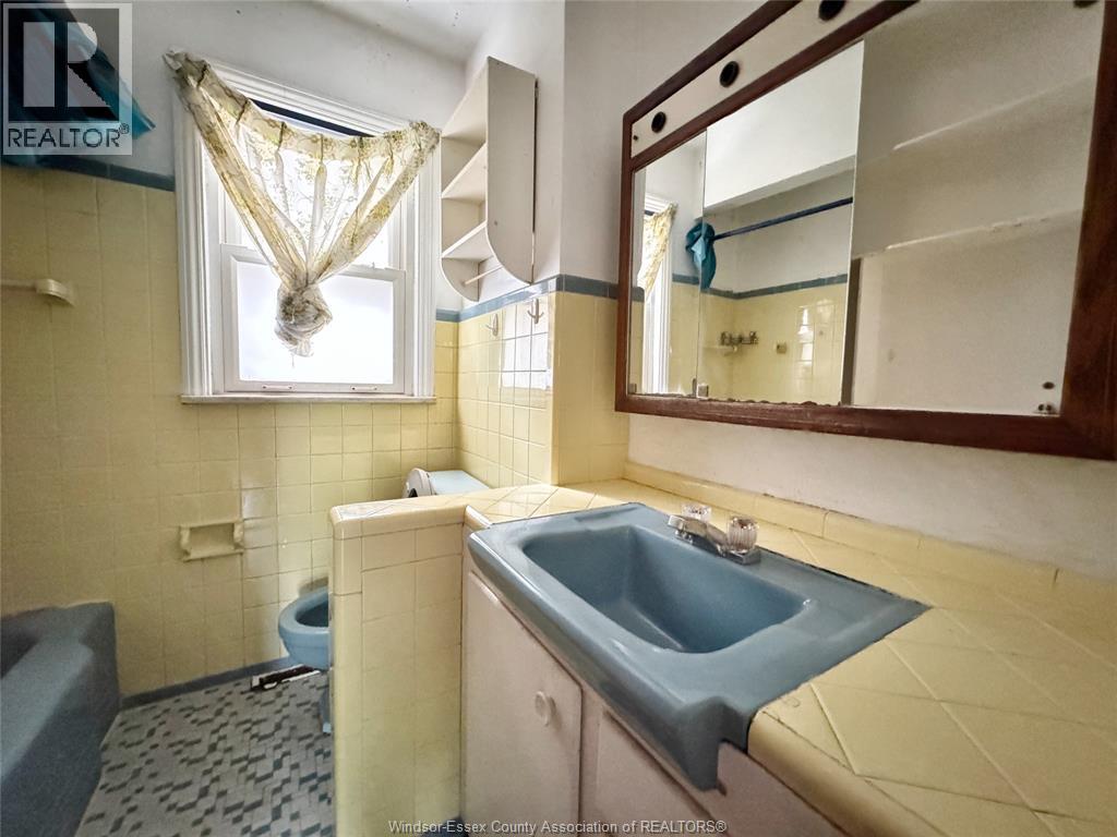 3006 Alexander Ave, Windsor, Ontario  N9C 1G5 - Photo 13 - 26021882
