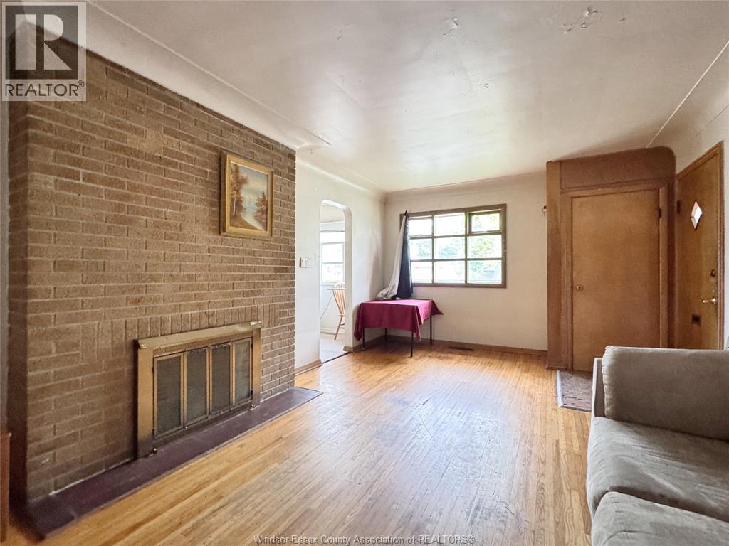3006 Alexander Ave, Windsor, Ontario  N9C 1G5 - Photo 7 - 26021882