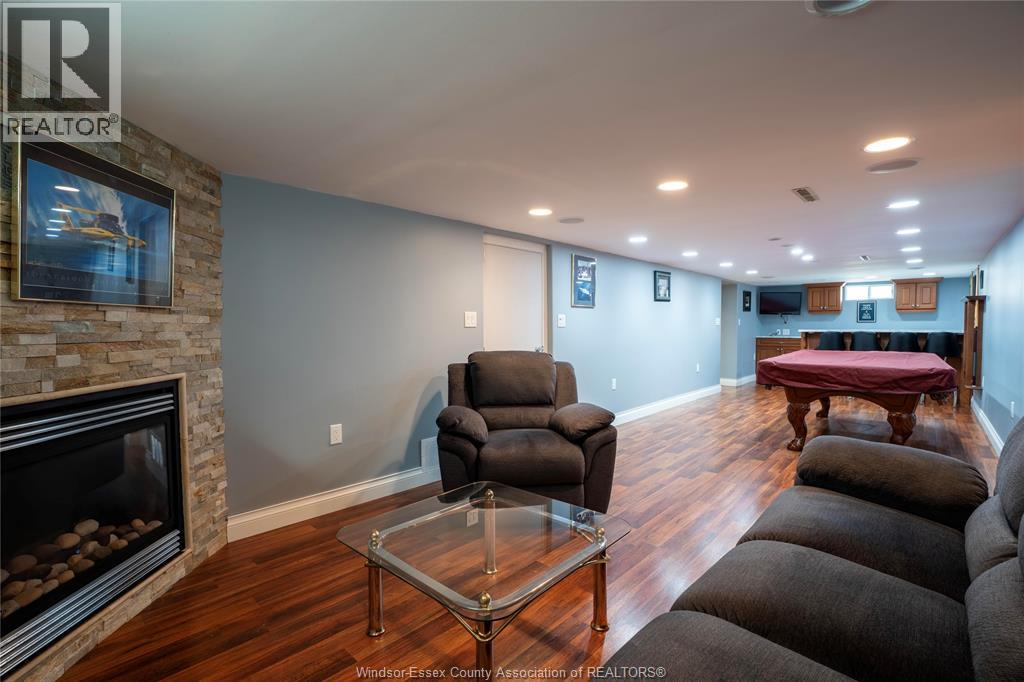 583 Bertha, Windsor, Ontario  N8P 1B6 - Photo 24 - 26022003