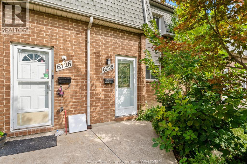 6728 Rose-Ville Garden Drive Unit# 15, Windsor, Ontario  N8T 1J2 - Photo 3 - 26022008