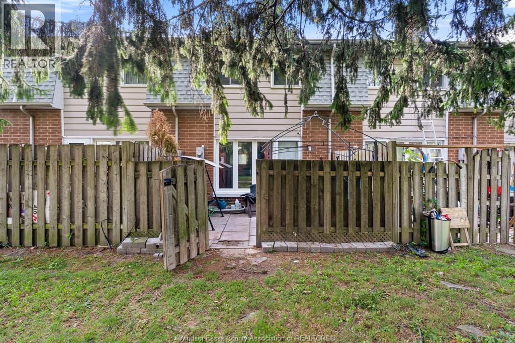 6728 Rose-Ville Garden Drive Unit# 15, Windsor, Ontario  N8T 1J2 - Photo 31 - 26022008