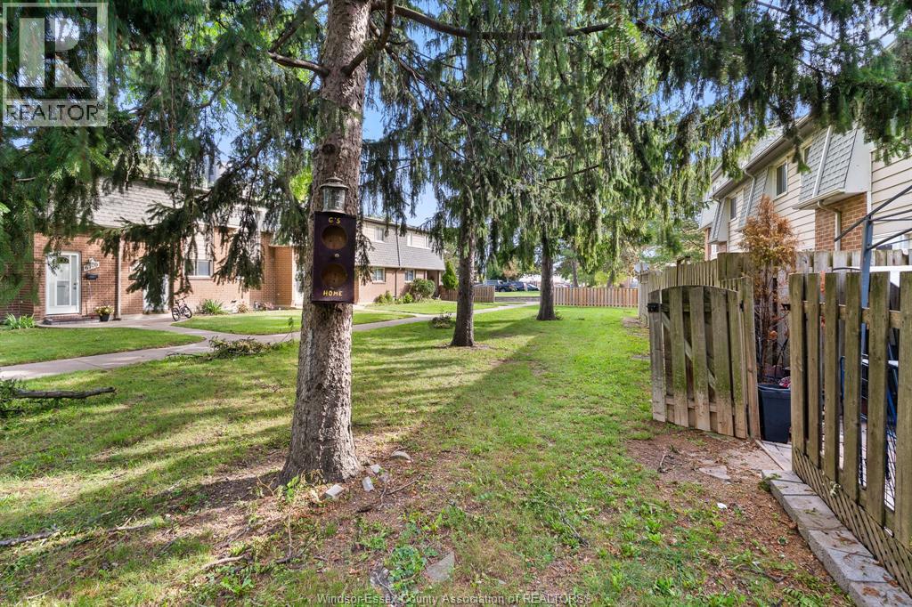 6728 Rose-Ville Garden Drive Unit# 15, Windsor, Ontario  N8T 1J2 - Photo 32 - 26022008