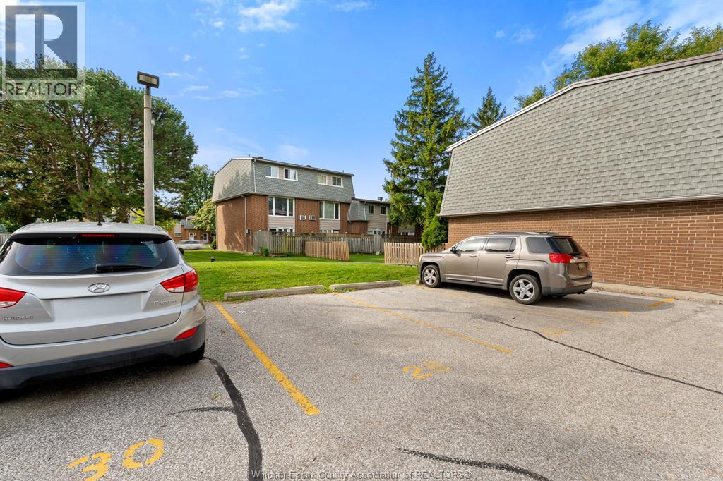 6728 Rose-Ville Garden Drive Unit# 15, Windsor, Ontario  N8T 1J2 - Photo 33 - 26022008