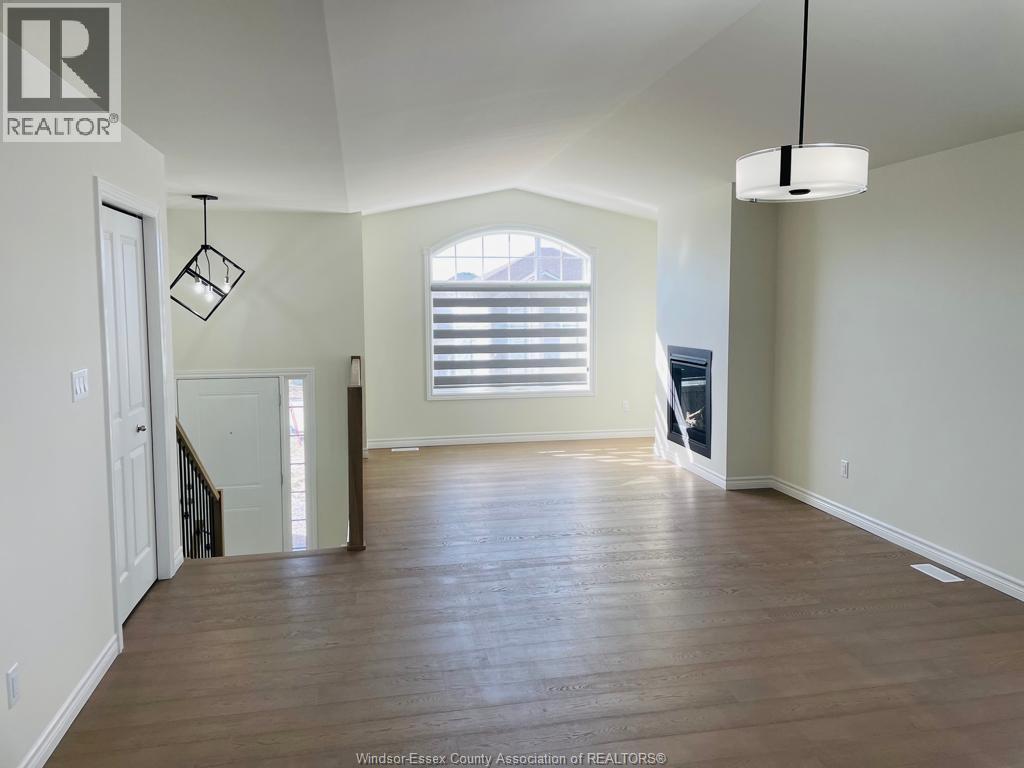 393 Mulberry Lane, Lakeshore, Ontario  N0R 1A0 - Photo 7 - 26021928