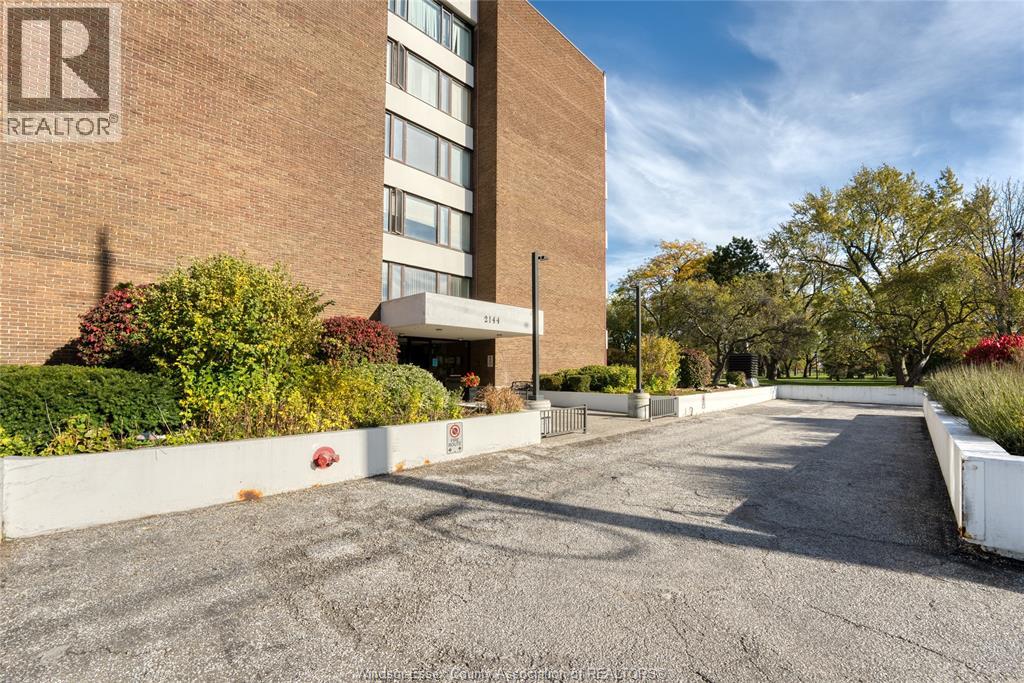 2144 Pelissier Unit# 303, Windsor, Ontario  N8X 1N4 - Photo 27 - 26022010