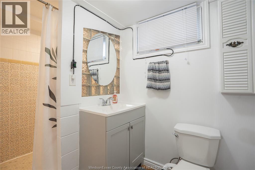 2250 Woodlawn Avenue, Windsor, Ontario  N8W 2H3 - Photo 17 - 26020446