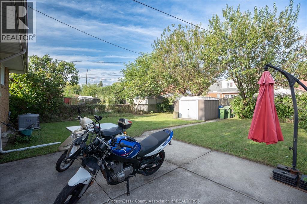 2250 Woodlawn Avenue, Windsor, Ontario  N8W 2H3 - Photo 22 - 26020446