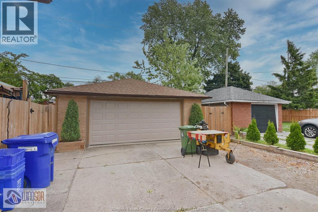 1534 Pillette Road, Windsor, Ontario  N8Y 3C2 - Photo 4 - 26022018