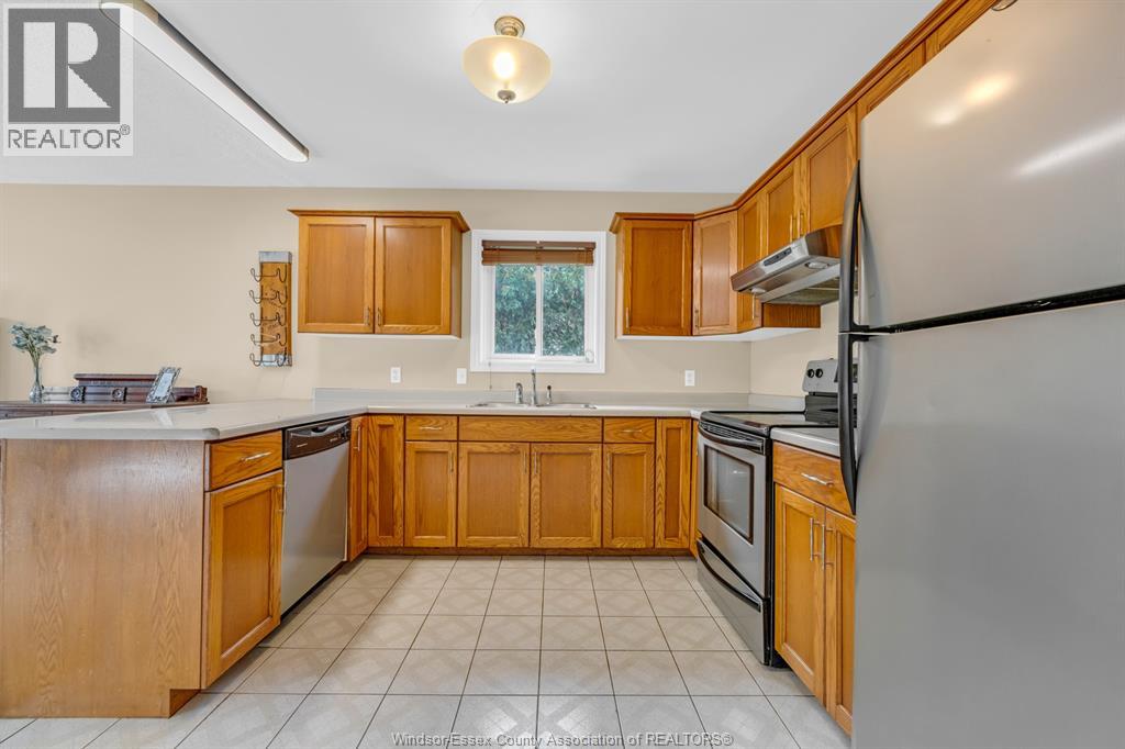 3 Carter Avenue, Leamington, Ontario  N8H 5E1 - Photo 14 - 26022013