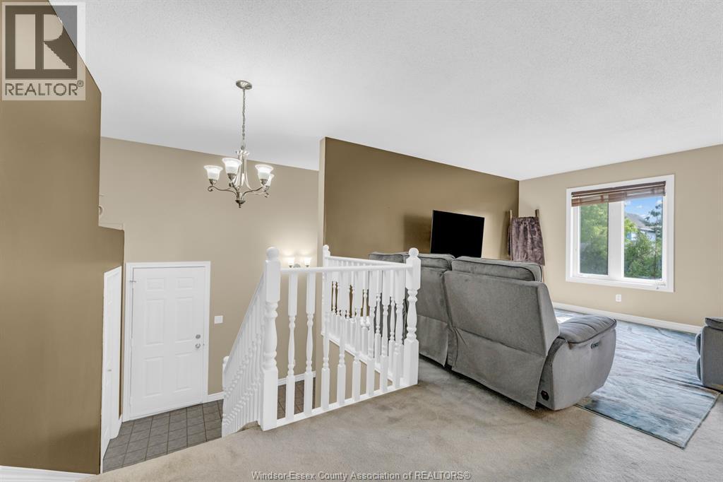 3 Carter Avenue, Leamington, Ontario  N8H 5E1 - Photo 7 - 26022013