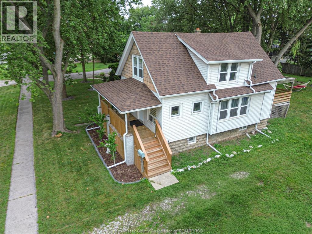 135 MAPLE AVENUE, LaSalle, Ontario