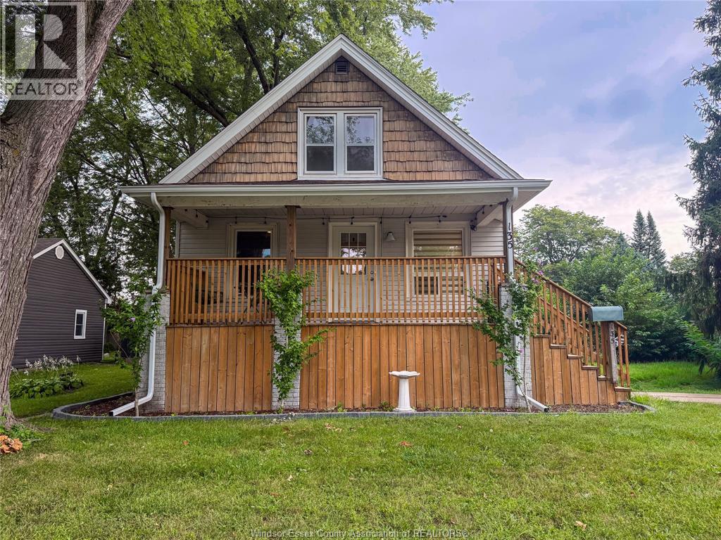 135 Maple Avenue, Lasalle, Ontario  N9J 1N7 - Photo 3 - 26021953