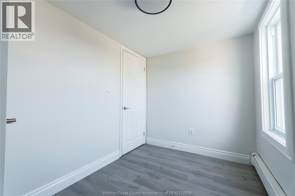 950 Elsmere, Windsor, Ontario  N9A 2A9 - Photo 21 - 26022044