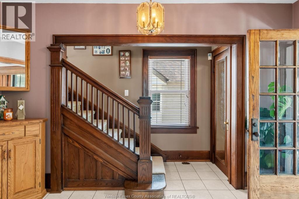 28 Albert Street, Leamington, Ontario  N8H 3J8 - Photo 4 - 26022057