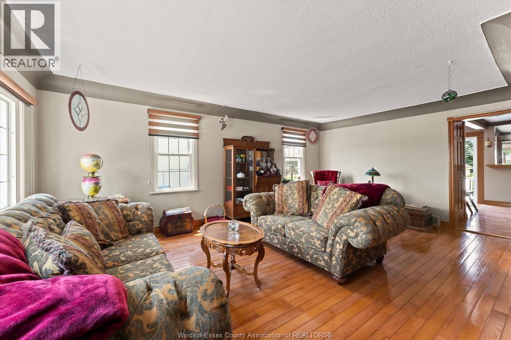 74 Gore Street, Amherstburg, Ontario  N9V 1K4 - Photo 8 - 26022056