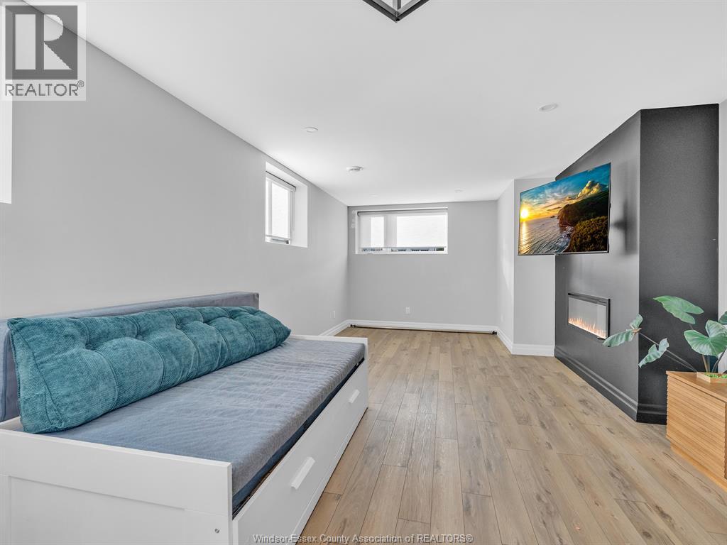 54 Redwood Unit# A,b, Cottam, Ontario  N0R 1B0 - Photo 47 - 26022049