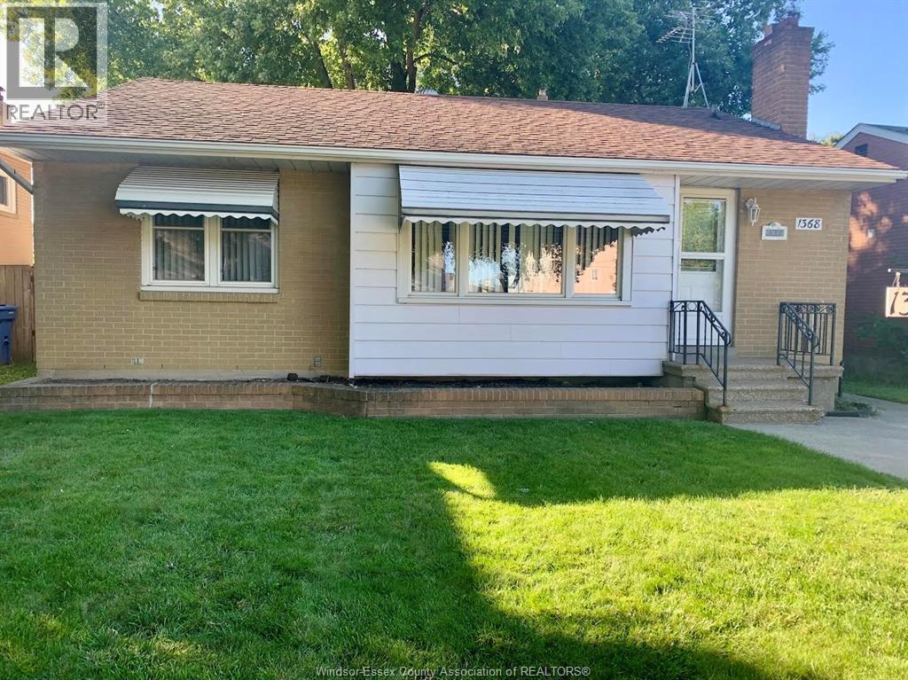 1368 Marlbourough Boulevard, Windsor, Ontario  N9C 1Y7 - Photo 1 - 26022066