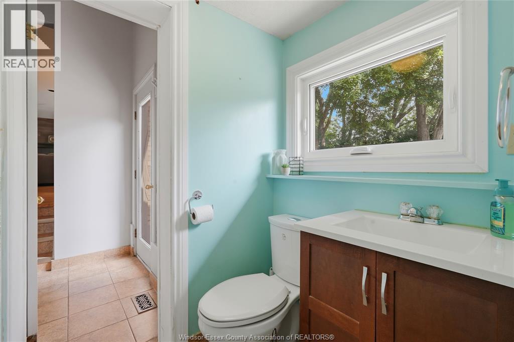 2574 Buckingham, Windsor, Ontario  N8T 2B6 - Photo 26 - 26022078