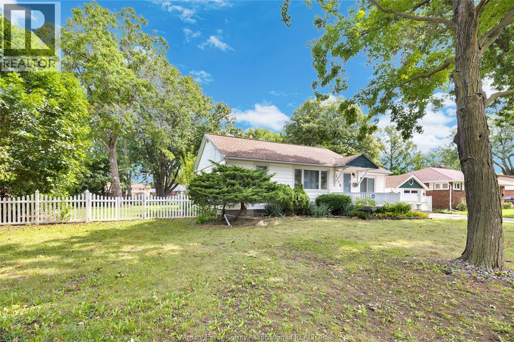 2778 Princess, Windsor, Ontario  N8T 1W4 - Photo 3 - 26022092