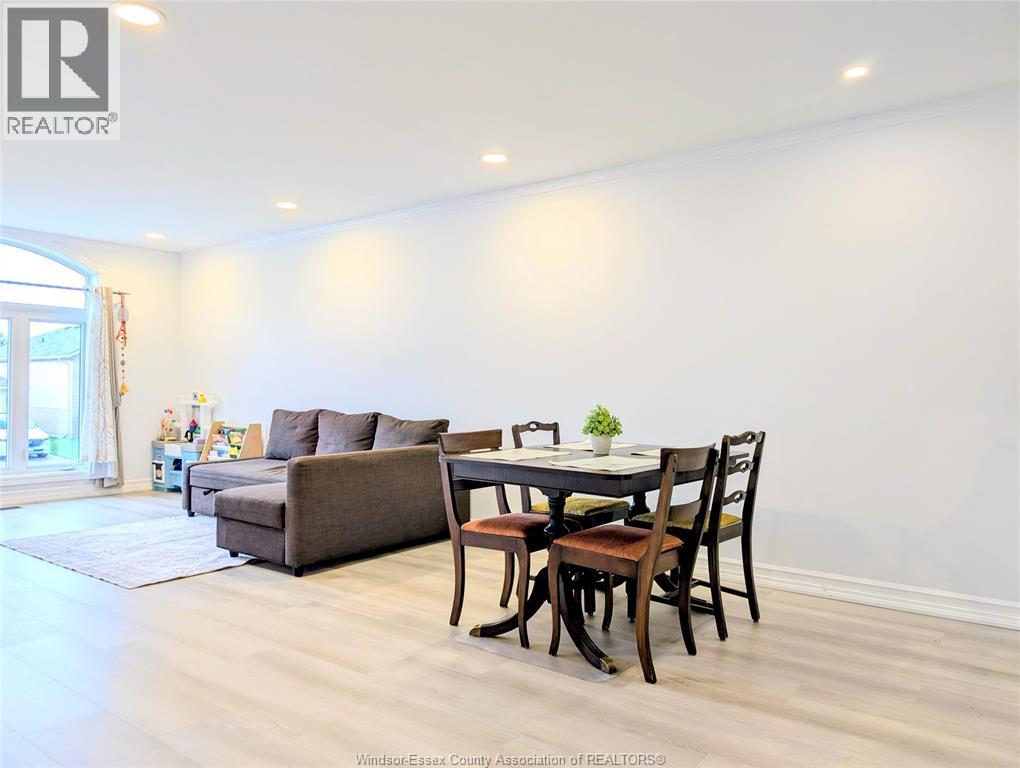 4465 Spago Crescent, Windsor, Ontario  N9G 2Z6 - Photo 5 - 26022103