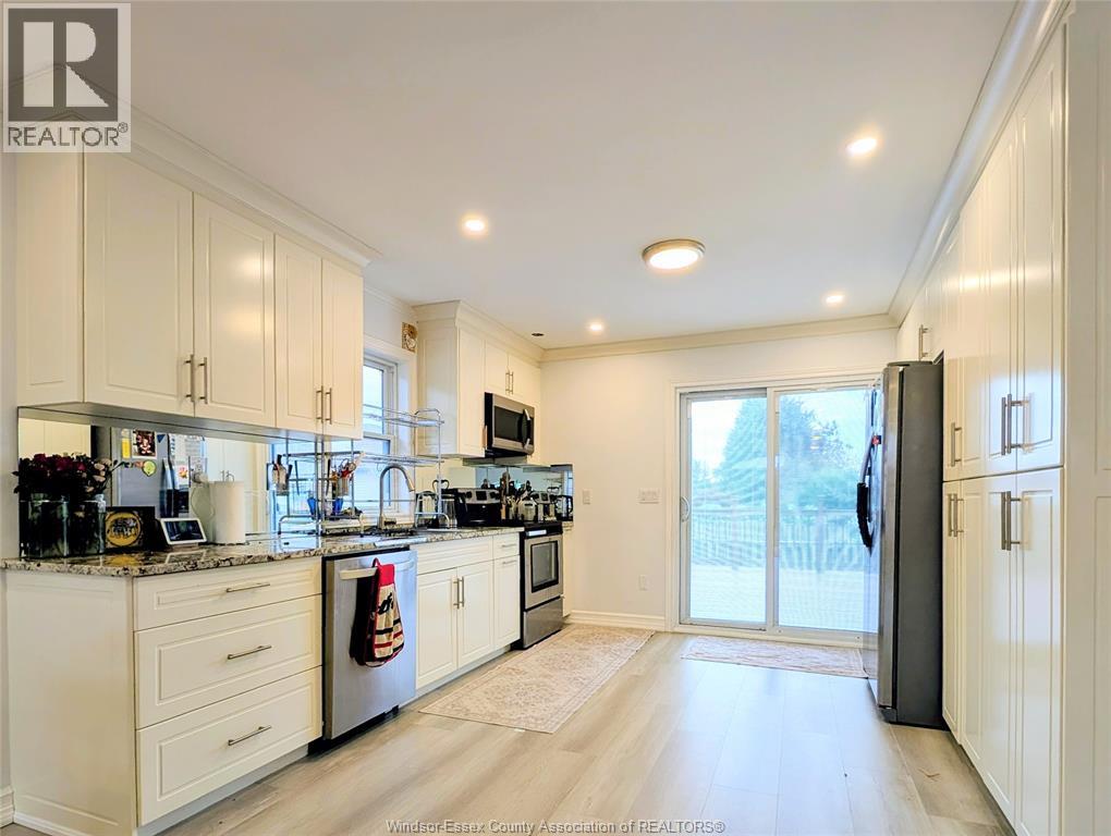 4465 Spago Crescent, Windsor, Ontario  N9G 2Z6 - Photo 7 - 26022103