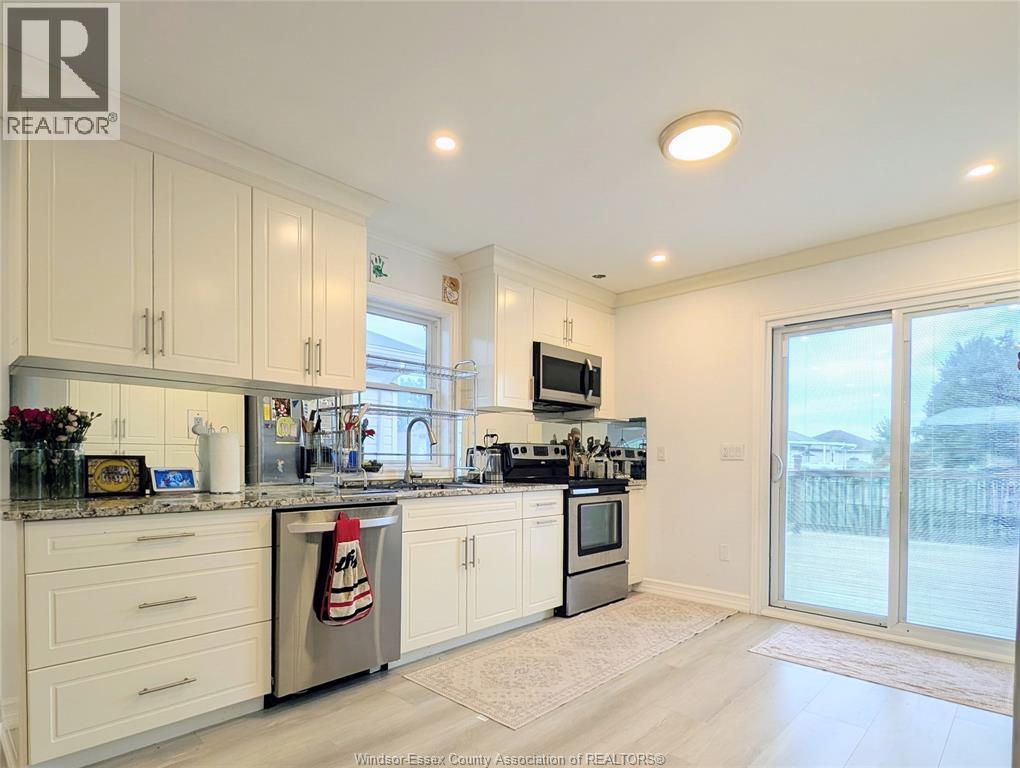4465 Spago Crescent, Windsor, Ontario  N9G 2Z6 - Photo 8 - 26022103