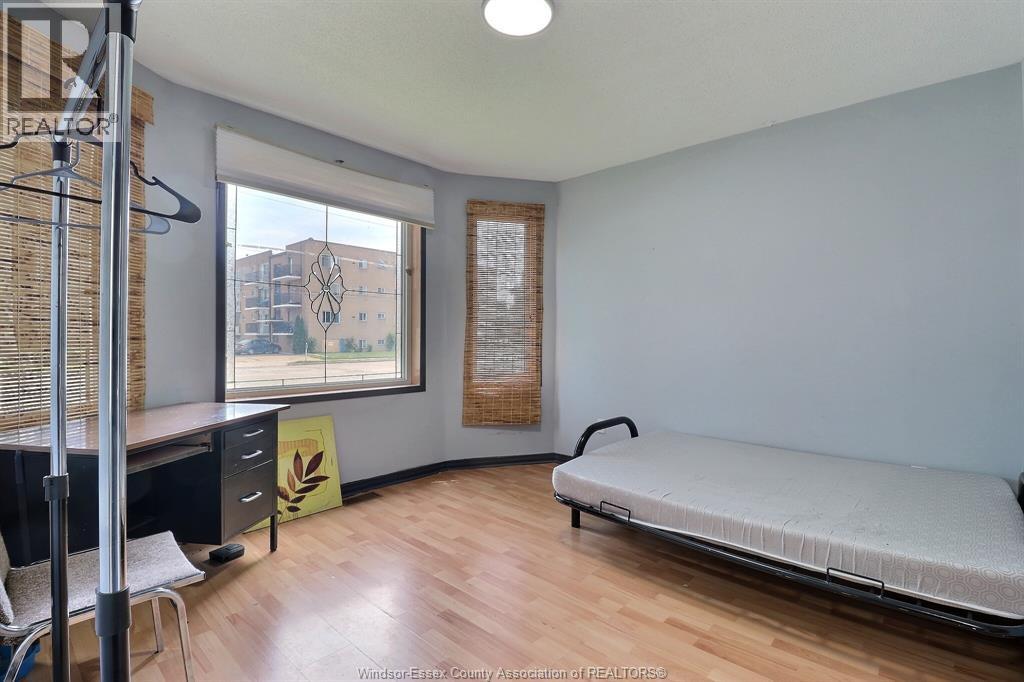 1920 University Avenue West, Windsor, Ontario  N9B 1C8 - Photo 5 - 26022042