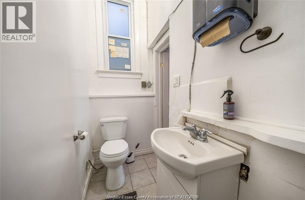 976 Howard Avenue, Windsor, Ontario  N9A 1S5 - Photo 7 - 26022084