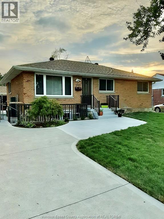 3633 Mckay Unit# Lower, Windsor, Ontario  N9E 2S3 - Photo 1 - 26022111