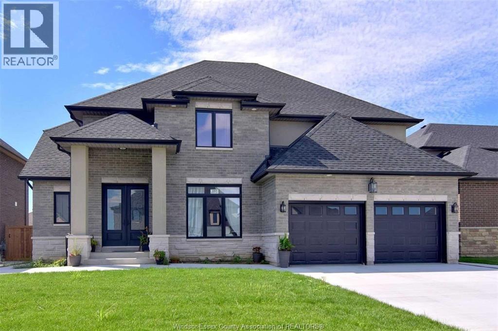 257 Arkona Court, Lakeshore, Ontario  N8L 0T1 - Photo 2 - 26022101