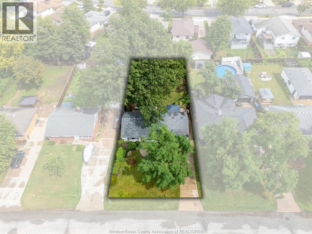 3274 Parkwood Avenue, Windsor, Ontario  N8W 2K8 - Photo 4 - 26022082
