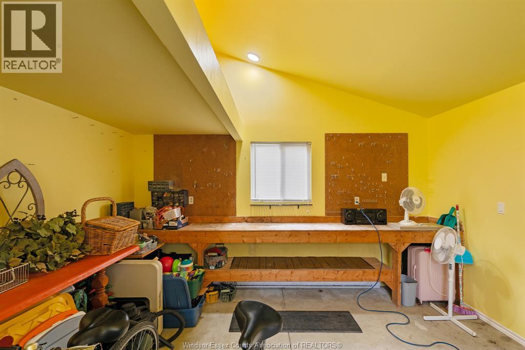 3274 Parkwood Avenue, Windsor, Ontario  N8W 2K8 - Photo 42 - 26022082