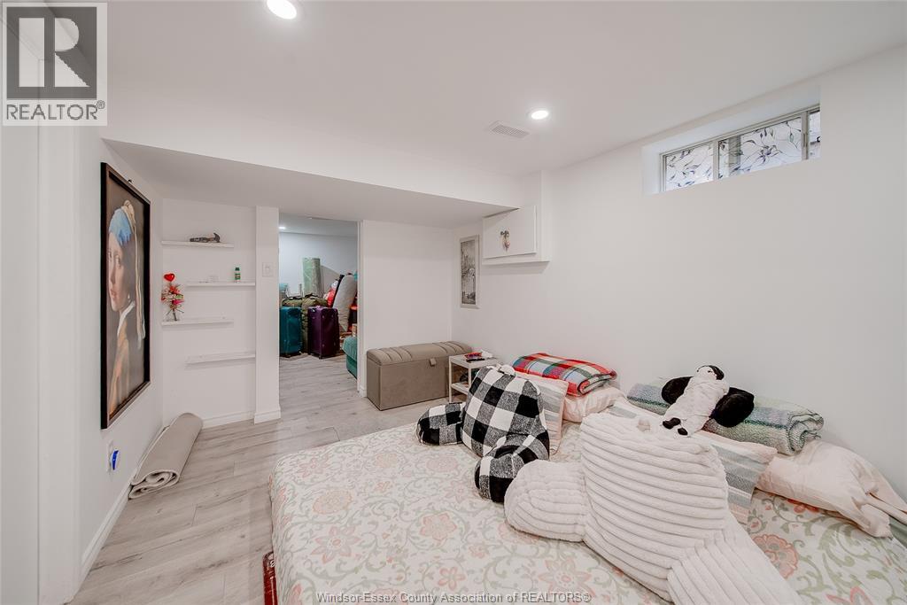 1215 Chappell Unit# Lower, Windsor, Ontario  N9C 3C8 - Photo 8 - 26021722