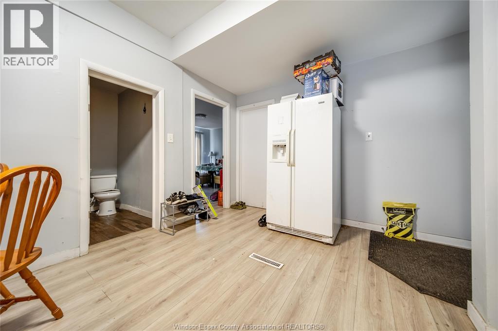 464 Vera Place, Windsor, Ontario  N9A 5W3 - Photo 7 - 26021935