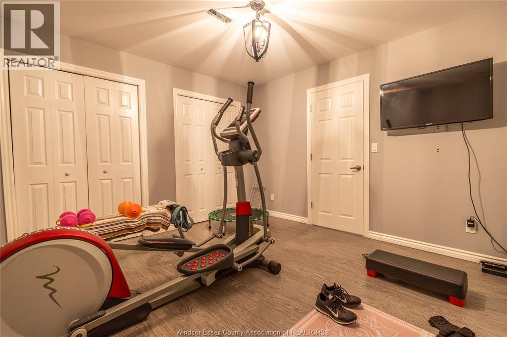 1709 Division Road, Kingsville, Ontario  N9Y 2H1 - Photo 31 - 26022041